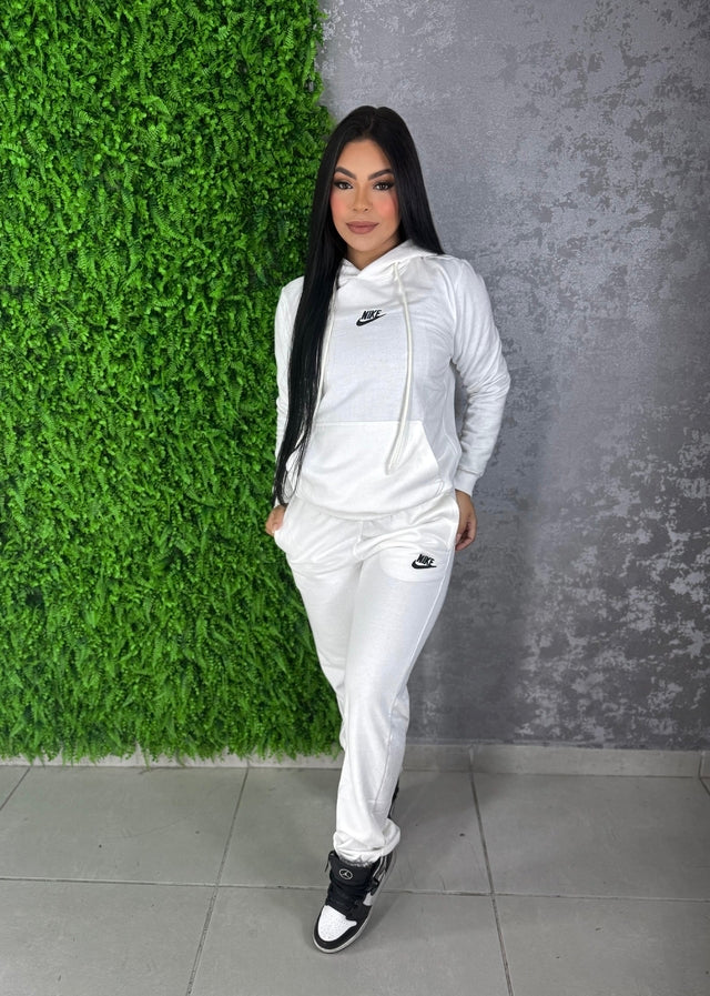 Conjunto Moletom Nike Sportswear